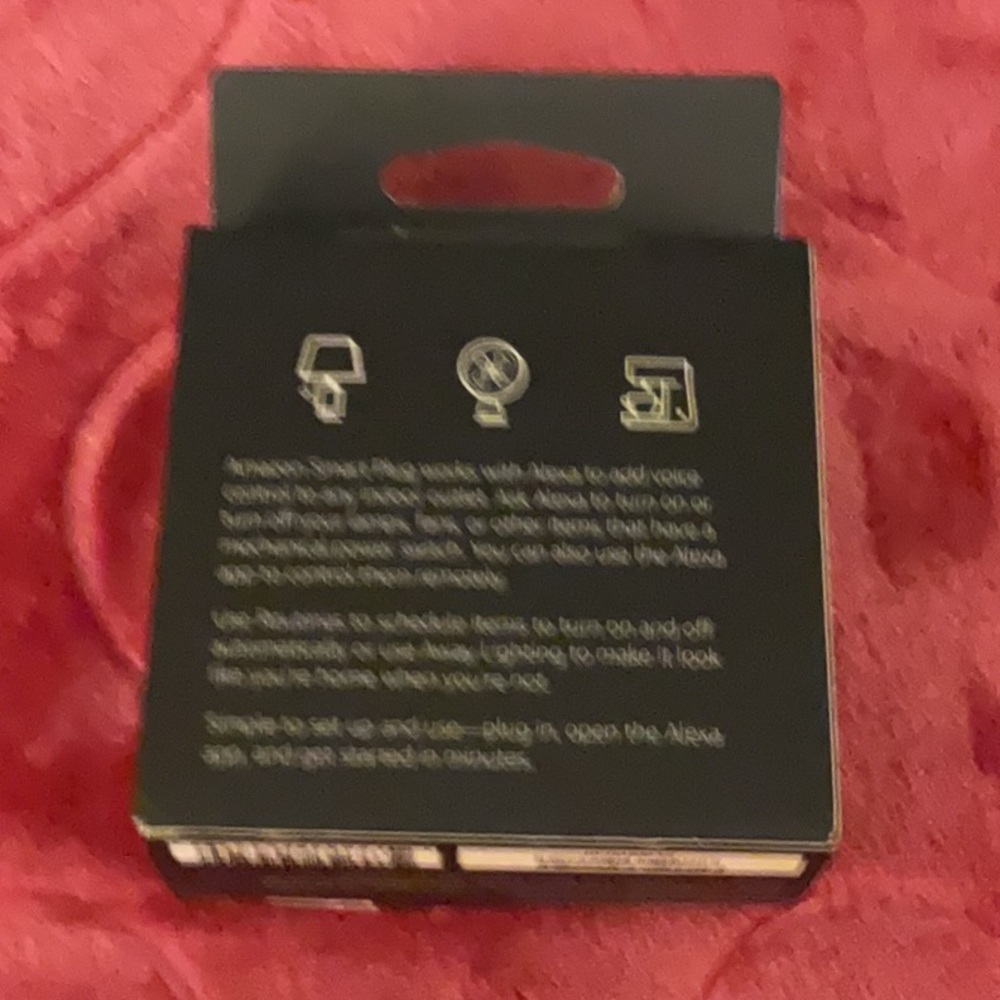 Amazon Smart Plug - Picture 2 of 5